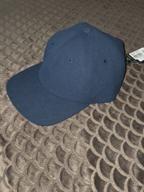 G424. NWT Lululemon Days Shade Ball Cap in True Navy - One Size Fits Most